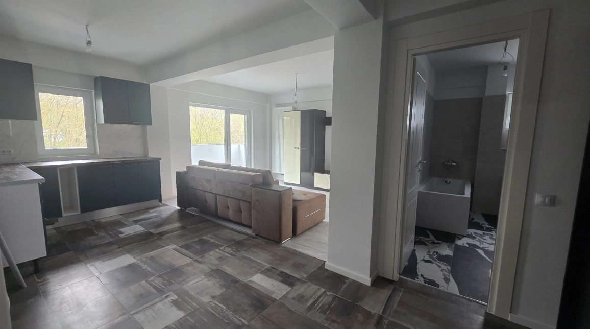 Oferta Apartament nou de vanzare, o camera, decomandat, 42 mp , Bucium,  La 1,5 km de Soseaua Bucium imagine 2