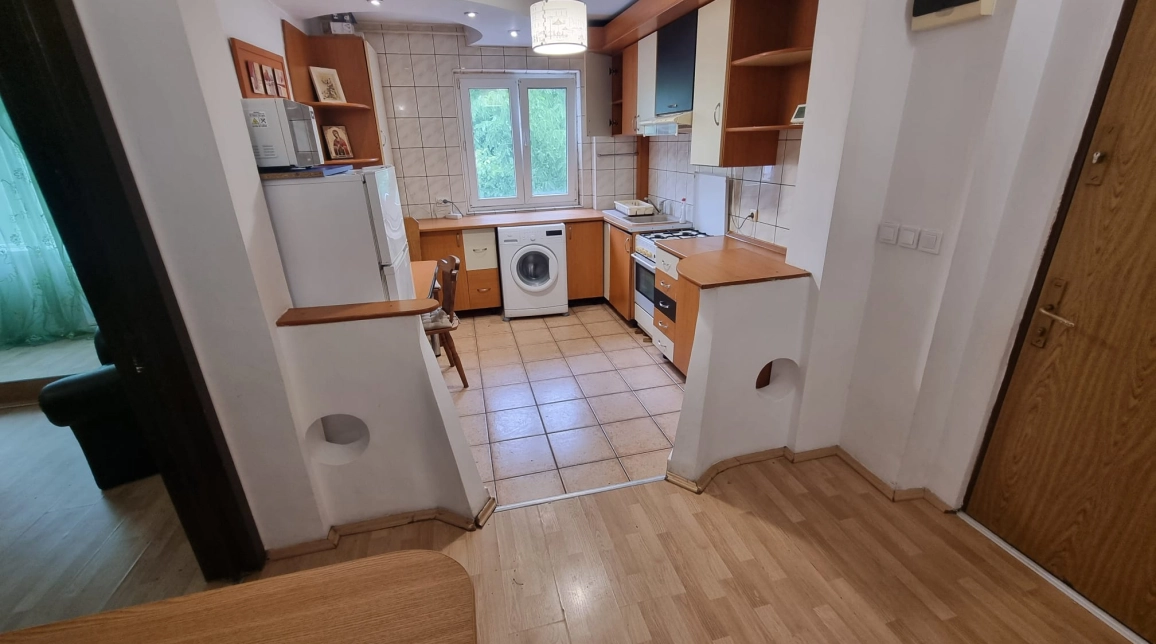 Oferta Apartament, 4 camere, decomandat, 79 mp , Tatarasi, de vanzare,  Dispecer-Posta imagine 2