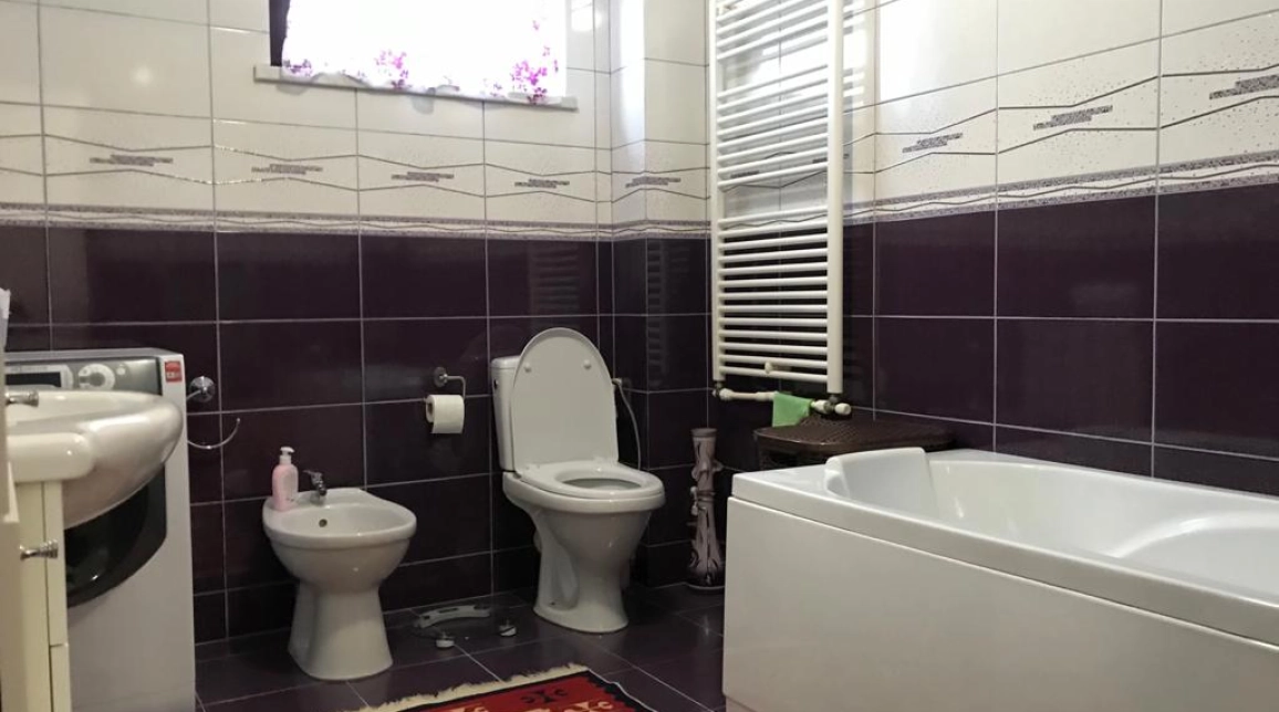 Oferta Miroslava casa 160 mp , 5 camere, de vanzare,  Dupa  liceul Agricol imagine 11