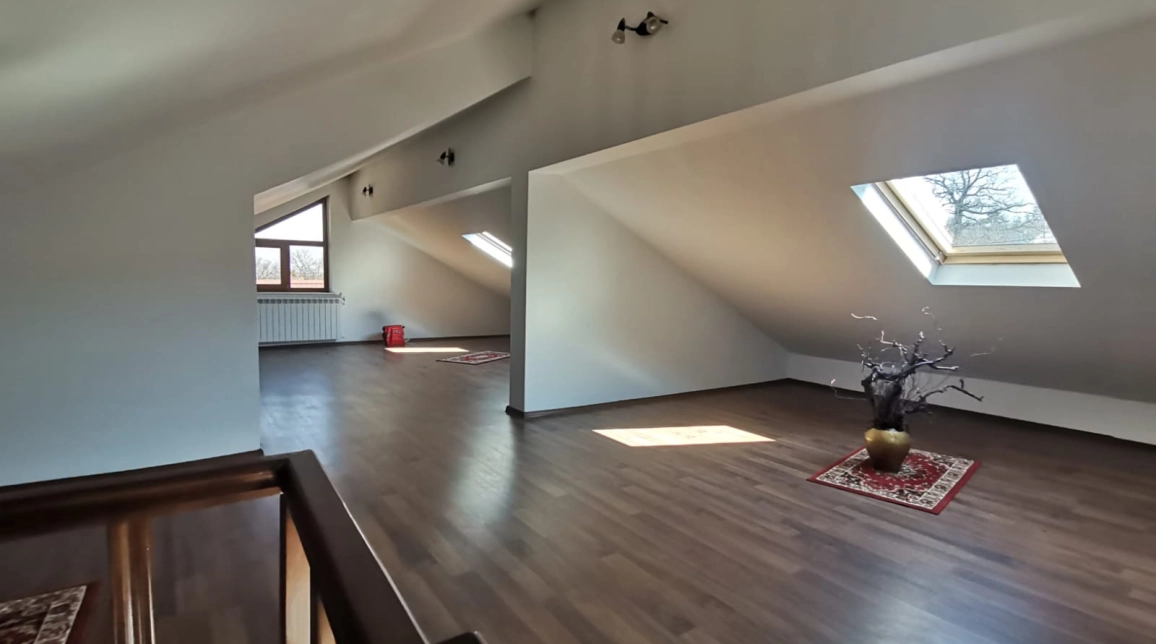 Oferta 7 camere, 320 mp , de vanzare casa in zona Bucium,  Pensiunea Shamroch INN imagine 6