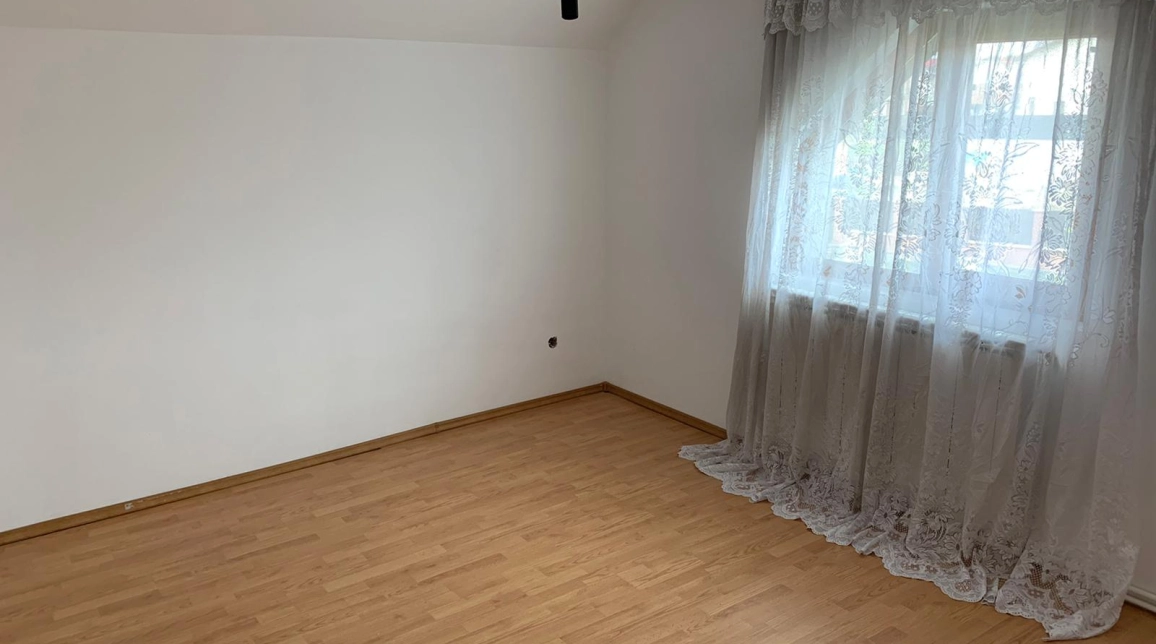 Oferta Casa, 5 camere, 180 mp , Miroslava, de vanzare,  Primaria Miroslava imagine 9