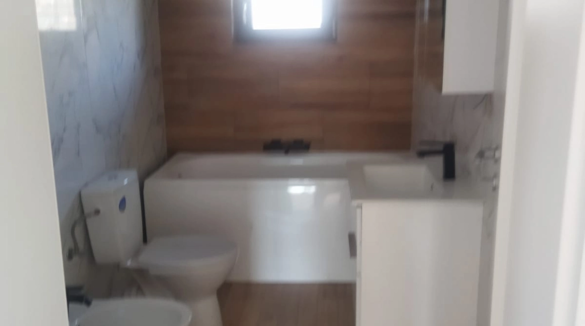 Oferta Valea Adanca casa 138 mp , 4 camere, de vanzare,  mai jos de 5 drumuri imagine 6