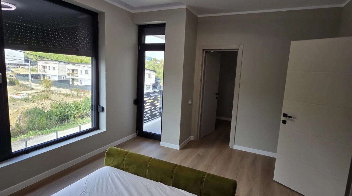 Oferta Casa de vanzare, 4 camere, 120 mp , Miroslava,  1,2 km de Family Market imagine 8