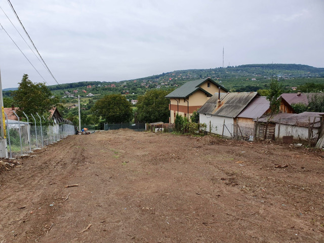 Teren  Barnova  2700mp  153314