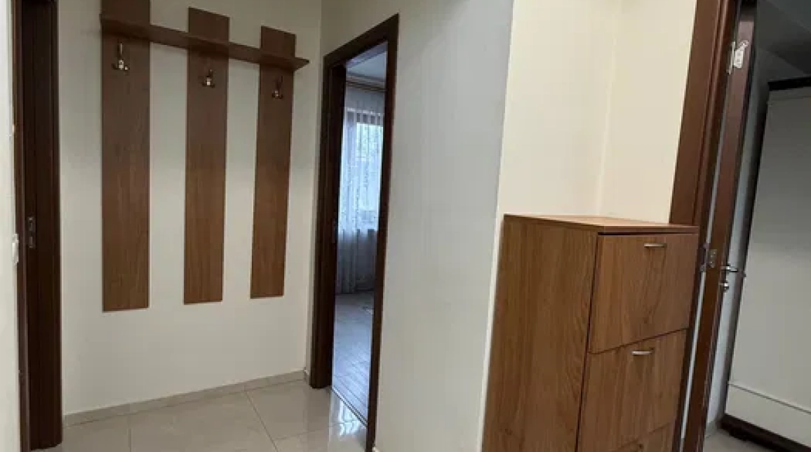 Oferta De inchiriat apartament, 2 camere, decomandat, 46 mp , Centru,  La Doi Pasi imagine 6
