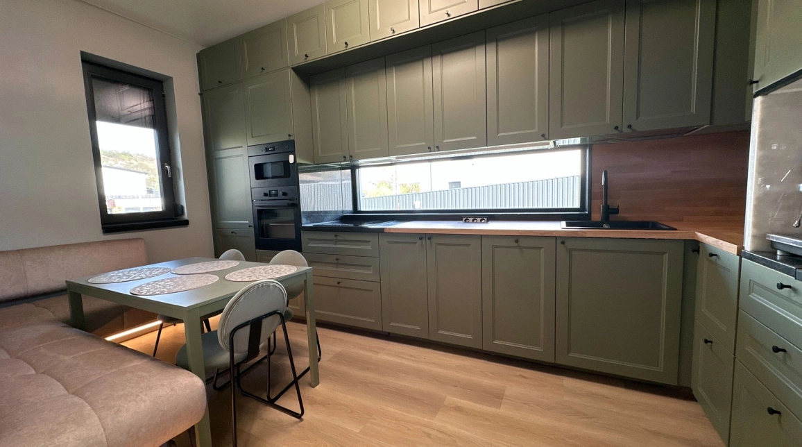Oferta Casa, 4 camere, 114 mp , Bucium, de vanzare,  Visani - strada principala imagine 3
