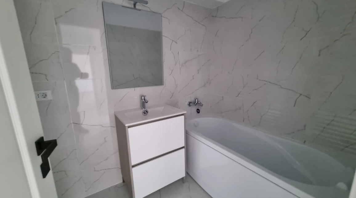 Oferta Bucium apartament nou 61 mp , 2 camere, decomandat, de vanzare,  Colegiul Mihail Sturdza imagine 8