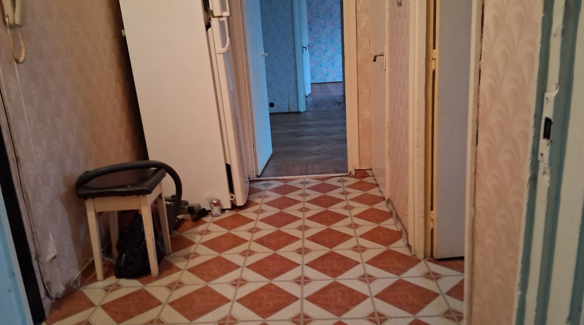 Oferta Podu Ros apartament 65 mp , 3 camere, semidecomandat, de vanzare,  Salubris imagine 1