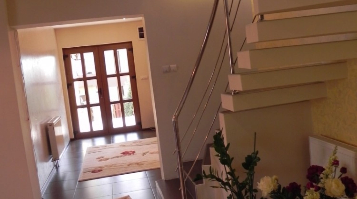Oferta Pacurari casa 200 mp , 4 camere, de vanzare,  str Culianu imagine 3