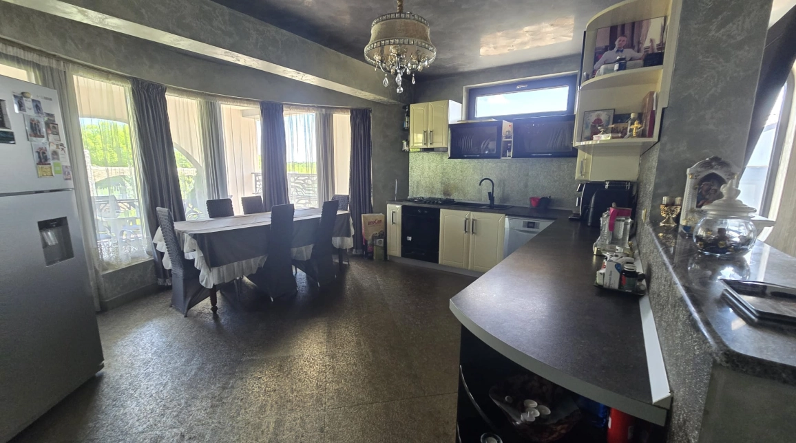 Oferta Casa de vanzare, 5 camere, 140 mp , Bucium,  Ami Pizza imagine 5