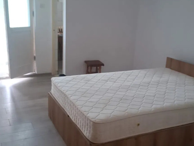 O camera,   ,  34 mp , de inchiriat apartament in zona Tatarasi,  (Flora) 162913