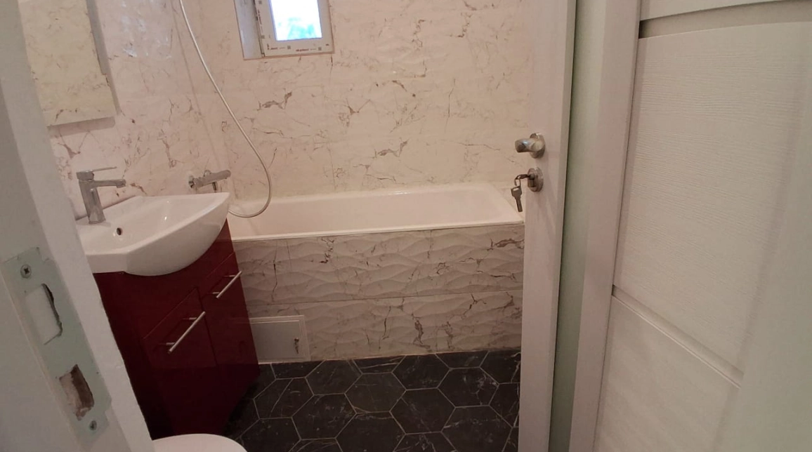 Oferta Apartament, 2 camere, semidecomandat, 52 mp , Podu Ros, de vanzare,  Salubris imagine 10