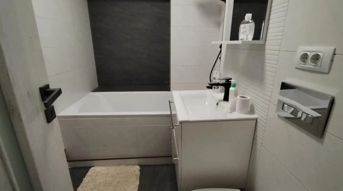 Oferta De vanzare apartament, o camera, decomandat, 40 mp , Tatarasi,  Oancea-Spitalul Sf. Maria imagine 5