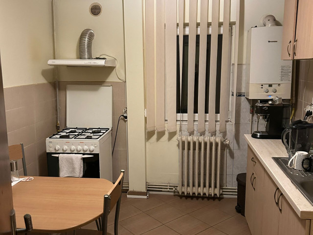 De vanzare apartament, 3 camere,  decomandat ,  70 mp , Gara,  (SCOALA BARSANESCU) 162557