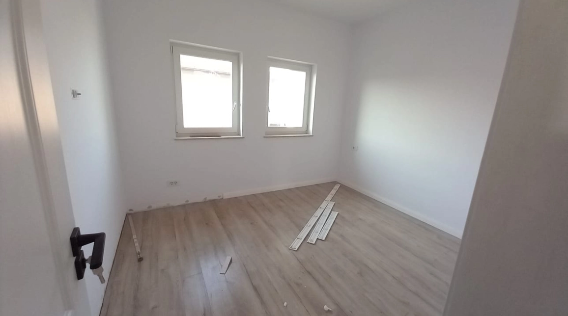 Oferta Casa, 4 camere, 105 mp , Valea Lupului, de vanzare,  Antena Orange imagine 2