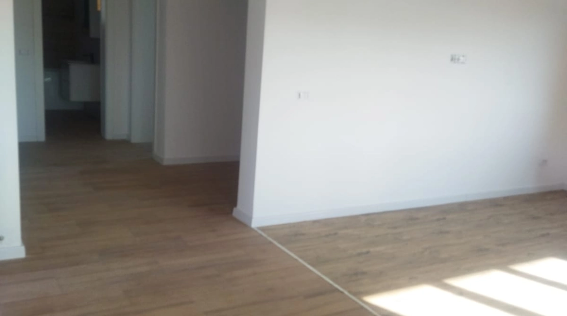 Oferta Valea Adanca casa 138 mp , 4 camere, de vanzare,  mai jos de 5 drumuri imagine 4