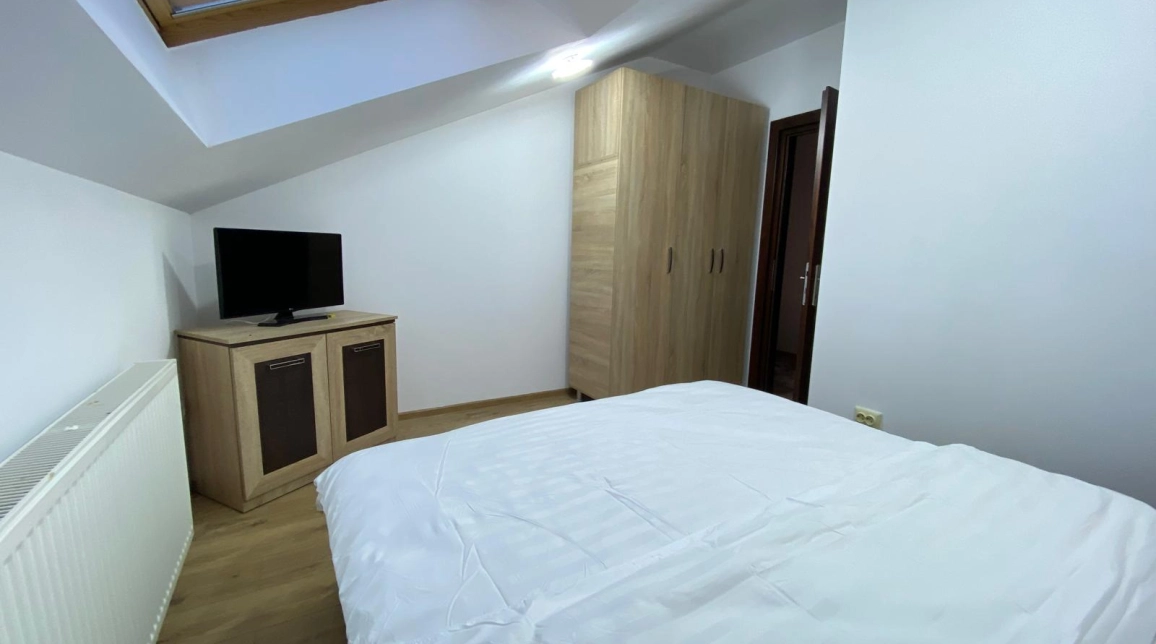 Oferta Centru apartament 76 mp , 3 camere, decomandat, de inchiriat,  Pallas Mall - Lazar Residence imagine 5