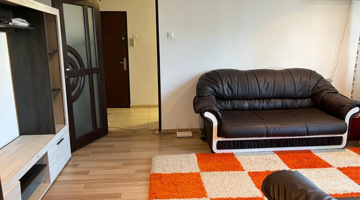 Oferta Podu Ros apartament 54 mp , 2 camere, semidecomandat, de vanzare,  liceul Cantemir imagine 2