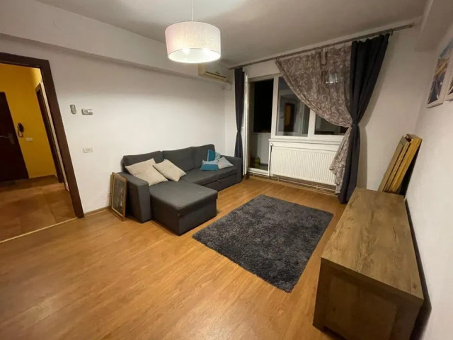 Apartament de vanzare, 4 camere,  decomandat ,  91 mp , Tatarasi,  (Piata Chirila - Ateneu) 162845