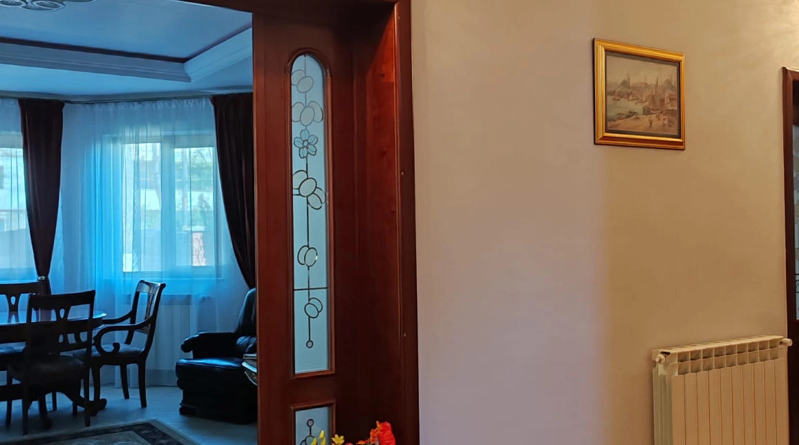Oferta Casa, 5 camere, 203 mp , Tatarasi, de vanzare,  in spate la posta imagine 4