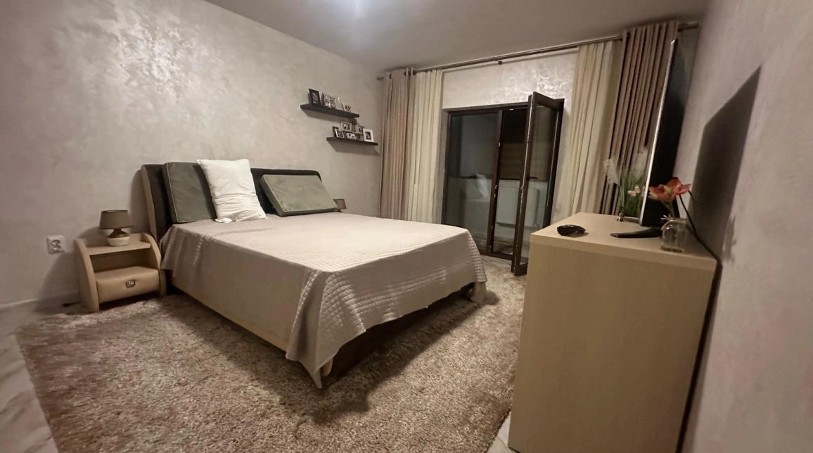 Oferta De inchiriat apartament nou, o camera, decomandat, 40 mp , Valea Lupului,  Penny Market imagine 1