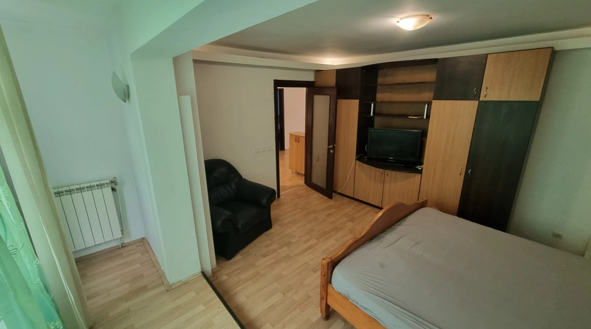 Oferta Apartament, 4 camere, decomandat, 79 mp , Tatarasi, de vanzare,  Dispecer-Posta imagine 1