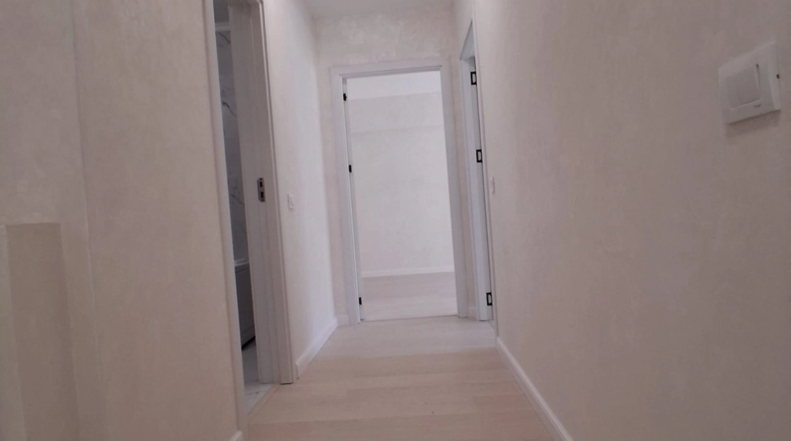 Oferta Pacurari apartament 94 mp , 3 camere, decomandat, de vanzare,  ALPHA BANK, MUNCA INVALIZILOR imagine 8