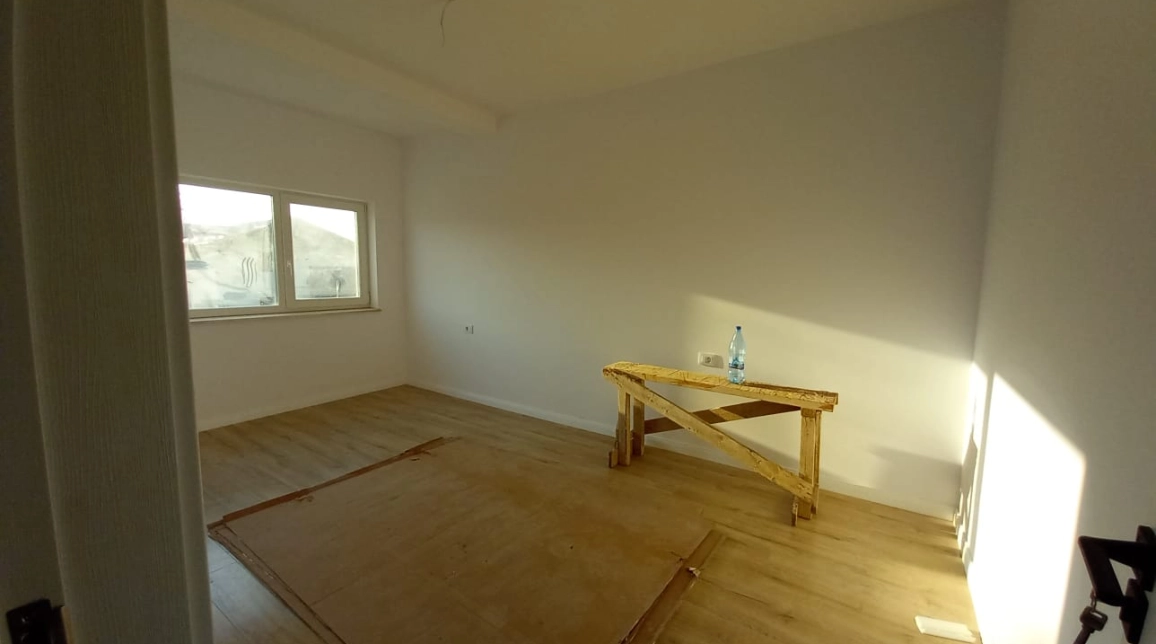 Oferta Casa, 4 camere, 105 mp , Valea Lupului, de vanzare,  Antena Orange imagine 9