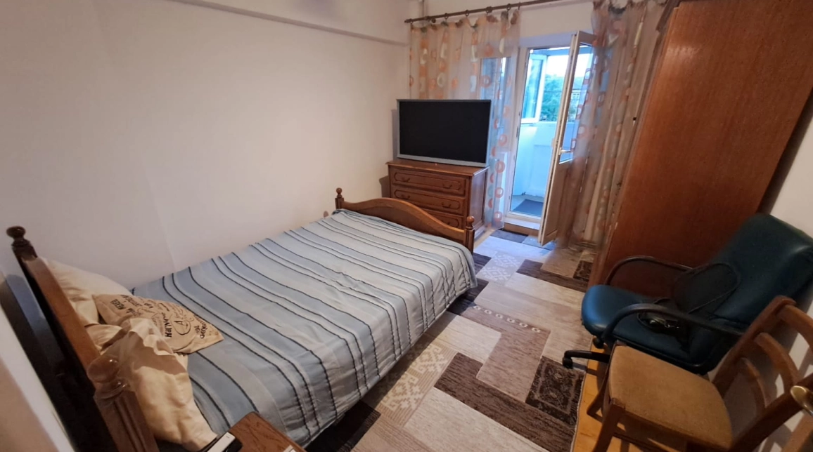 Oferta Pacurari apartament 72 mp , 3 camere, decomandat, de inchiriat,  Alpha Bank imagine 5