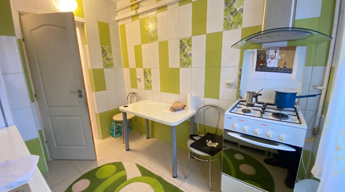 Oferta Apartament, 3 camere, semidecomandat, 65 mp , Podu Ros, de vanzare,  Primaverii - Pasapoarte imagine 3