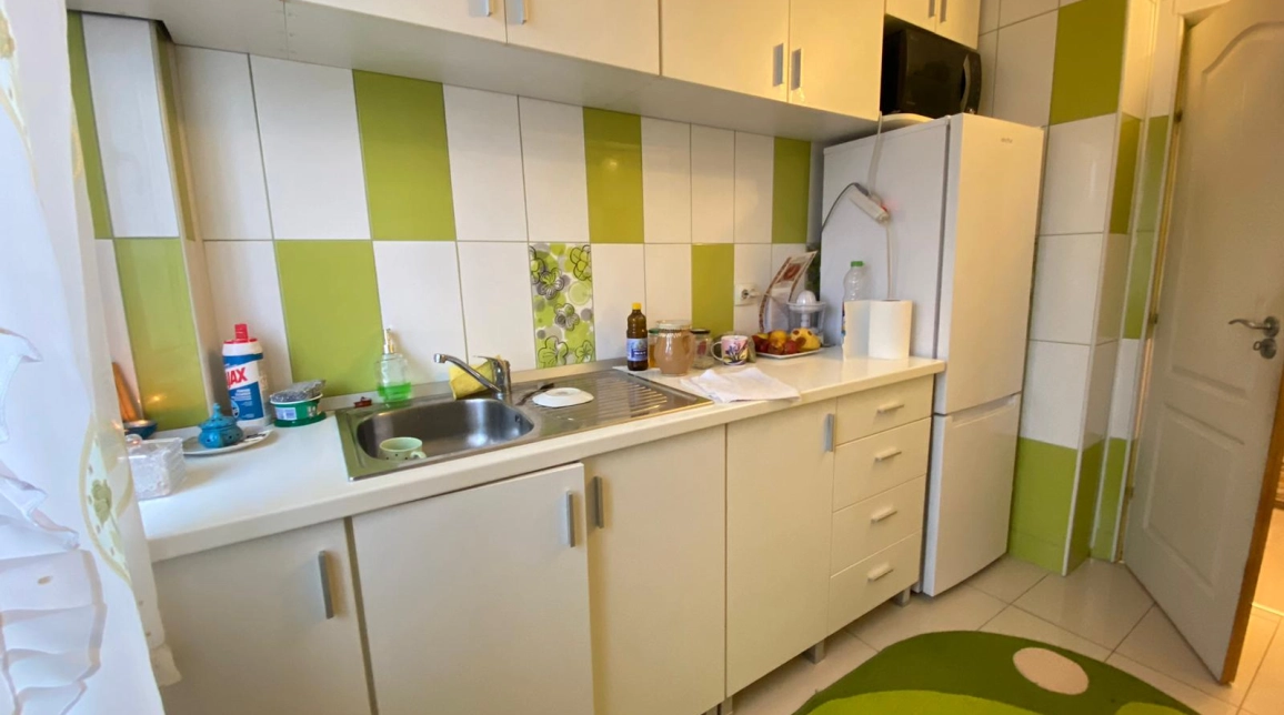 Oferta Apartament, 3 camere, semidecomandat, 65 mp , Podu Ros, de vanzare,  Primaverii - Pasapoarte imagine 1