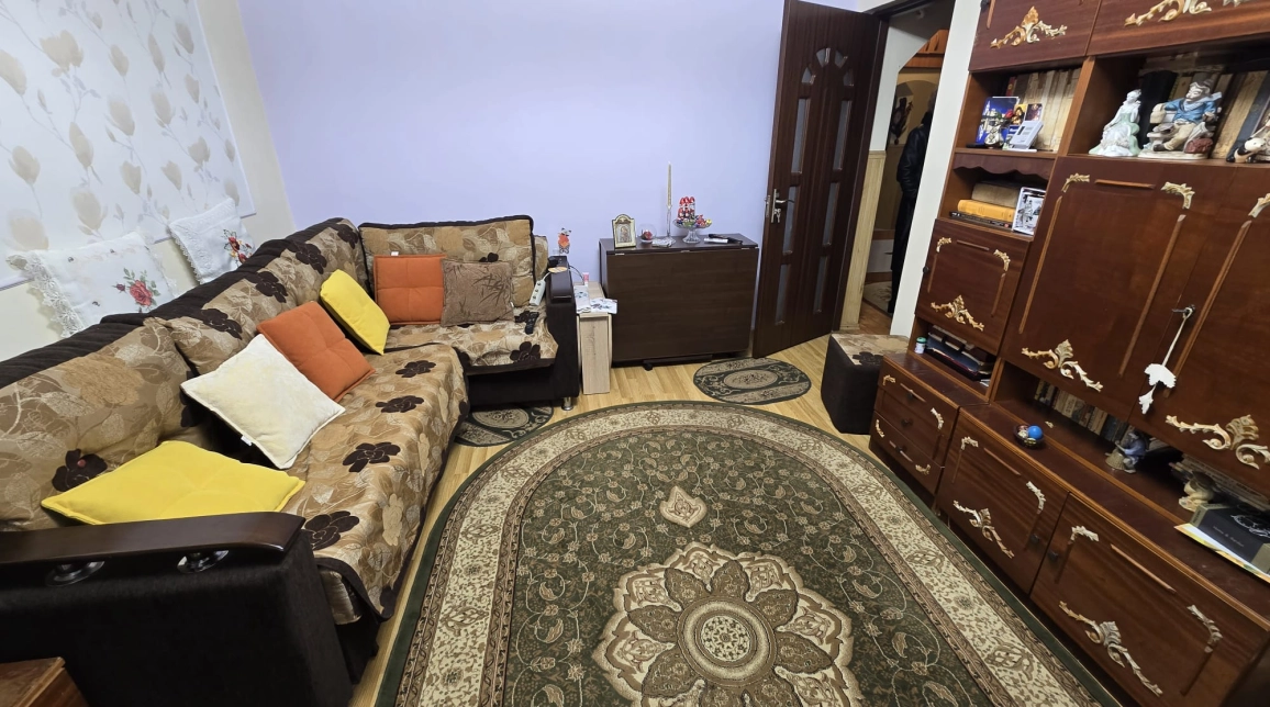 Oferta 5 camere, , 135 mp , de vanzare apartament in zona Baza 3,  carrefour felicia la bulevard imagine 3