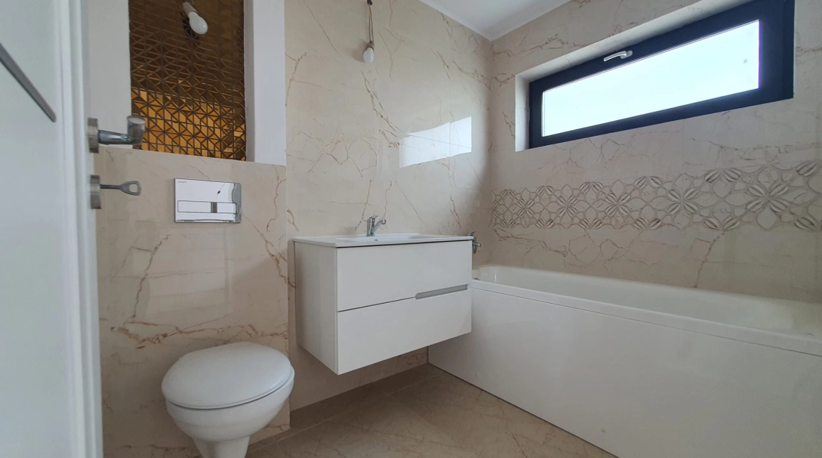 Oferta Apartament nou de vanzare, 3 camere, decomandat, 80 mp , CUG,  Valea Adanca - gradina si parcare proprie imagine 1
