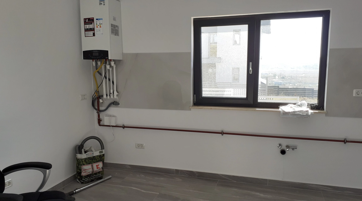 Oferta Valea Lupului casa 93 mp , 4 camere, de vanzare,  Restaurant Crystal imagine 1