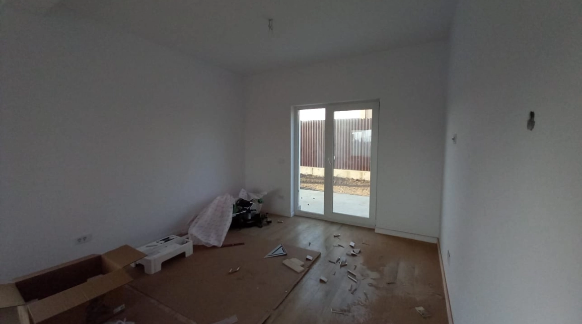 Oferta Casa, 4 camere, 105 mp , Valea Lupului, de vanzare,  Antena Orange imagine 4