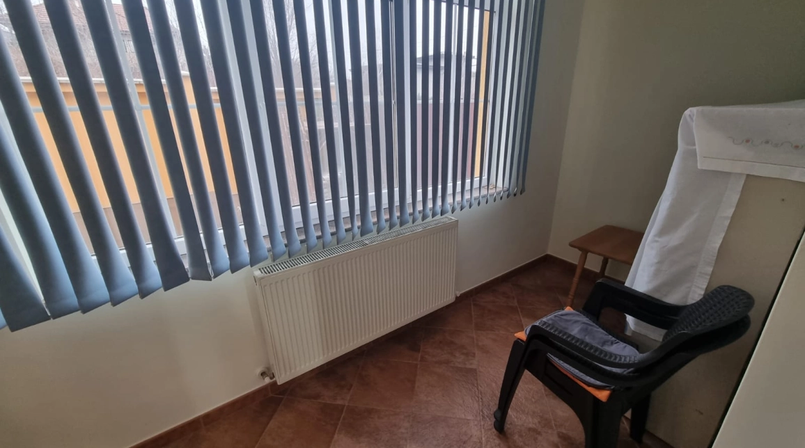 Oferta 3 camere, 140 mp , de vanzare casa in zona Nicolina,  Cardiomed imagine 12