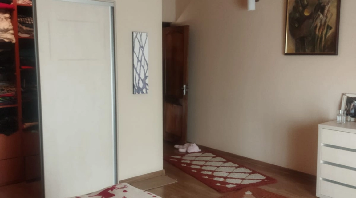 Oferta 5 camere, 130 mp , de vanzare casa in zona Tatarasi,  Moara de Vant  imagine 10