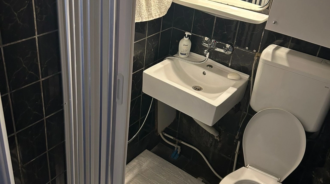 Oferta Podu Ros apartament 40 mp , 3 camere, semidecomandat, de vanzare,  Salubris imagine 10