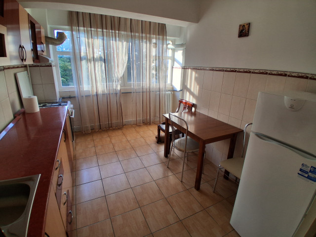3 camere,  decomandat ,  70 mp , de vanzare apartament in zona Centru Civic,  (ANASTASIE PANU, HALA CENTRALA) 162848