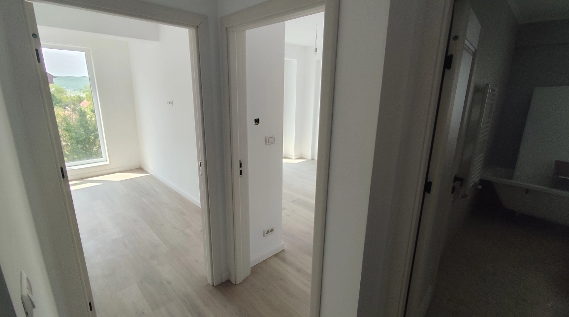 Oferta Apartament nou de vanzare, 3 camere, semidecomandat, 80 mp , Popas Pacurari,  400m de la drumul european imagine 7