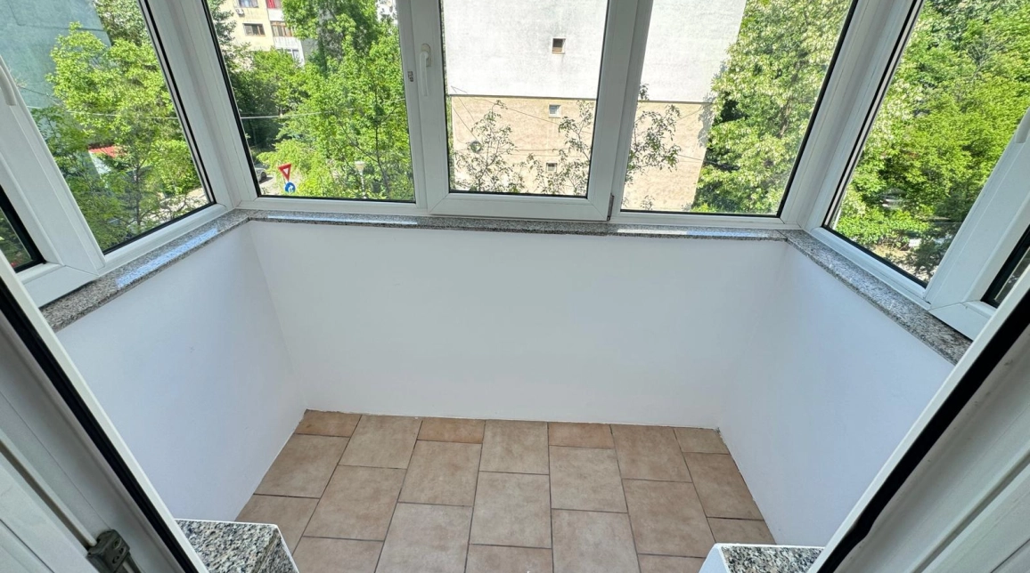 Oferta Apartament de vanzare, 4 camere, semidecomandat, 64 mp , Mircea cel Batran,  Complex Mircea cel Batran imagine 10