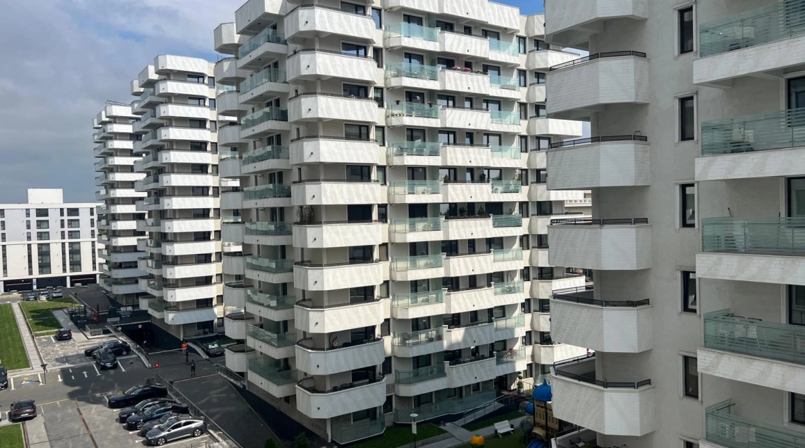 Oferta Apartament de vanzare, 2 camere, decomandat, 65 mp , Copou,  Royal Town imagine 1