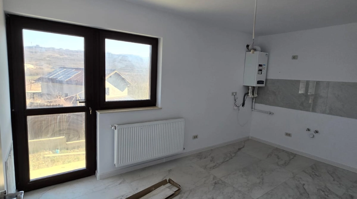 Oferta De vanzare casa, 3 camere, 90 mp , Miroslava,  la 2 km de primarie imagine 1
