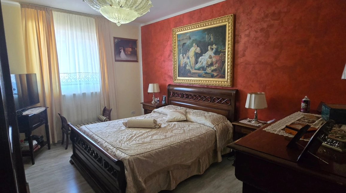 Oferta Casa de vanzare, 5 camere, 122 mp , Breazu,   La Intrare imagine 6