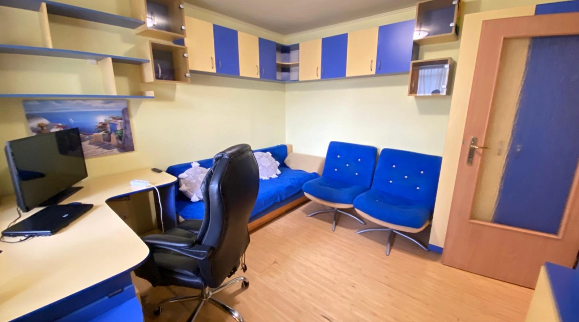 Oferta De vanzare apartament, 3 camere, semidecomandat, 66 mp , Podu Ros,  Bld Socola imagine 5