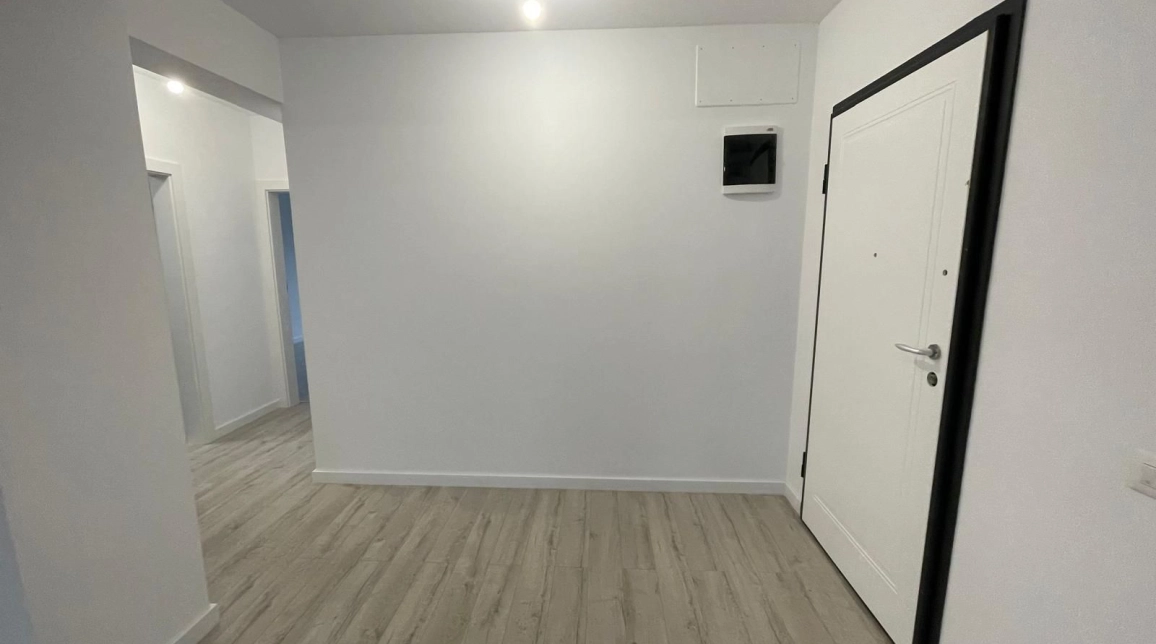 Oferta Apartament nou, 3 camere, semidecomandat, 83 mp , CUG, de vanzare,  1.5 km de la Al. T. Neculai imagine 5