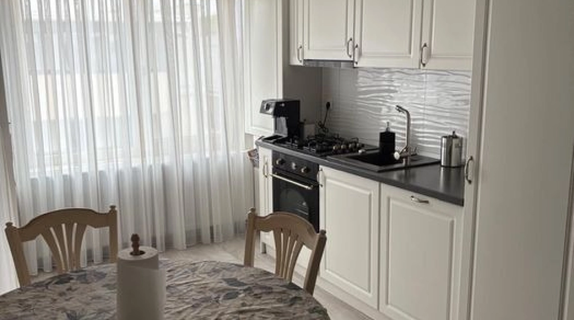 Oferta De vanzare apartament, 2 camere, decomandat, 50 mp , Podul de Fier,  Moara de Vant imagine 2