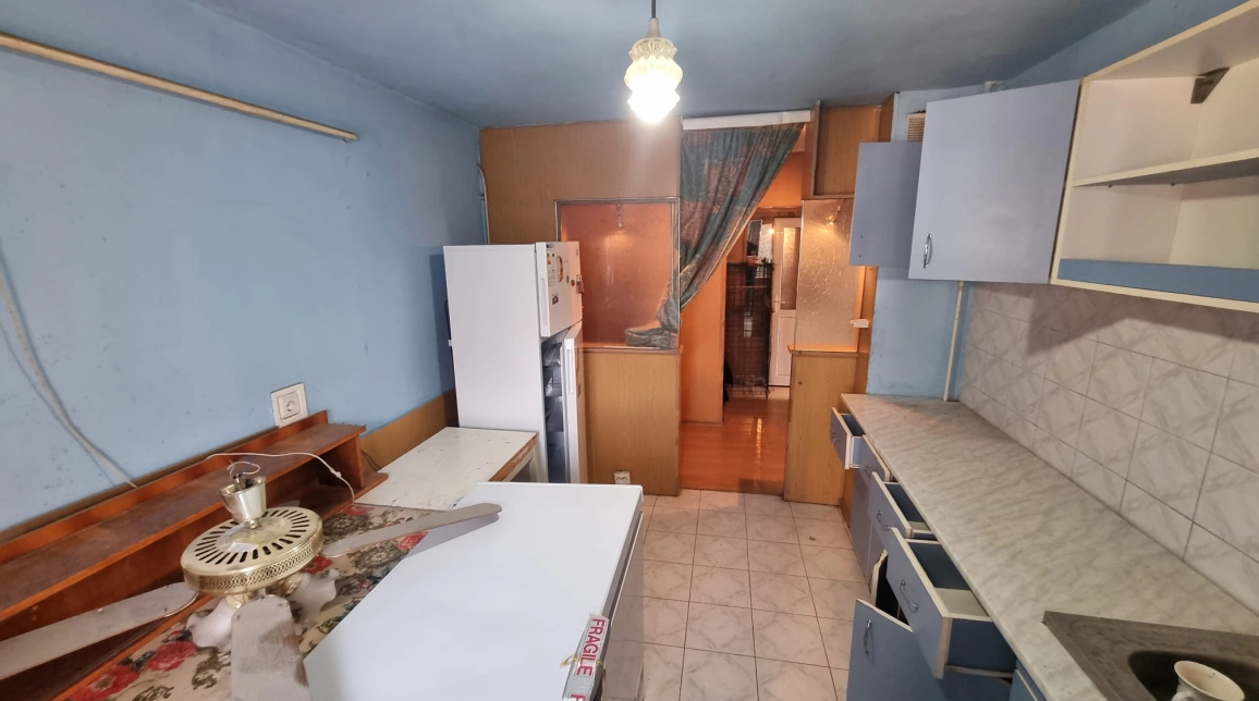 Oferta Tomesti apartament 93 mp , 4 camere, decomandat, de vanzare,  Scoala Patrascanu imagine 2