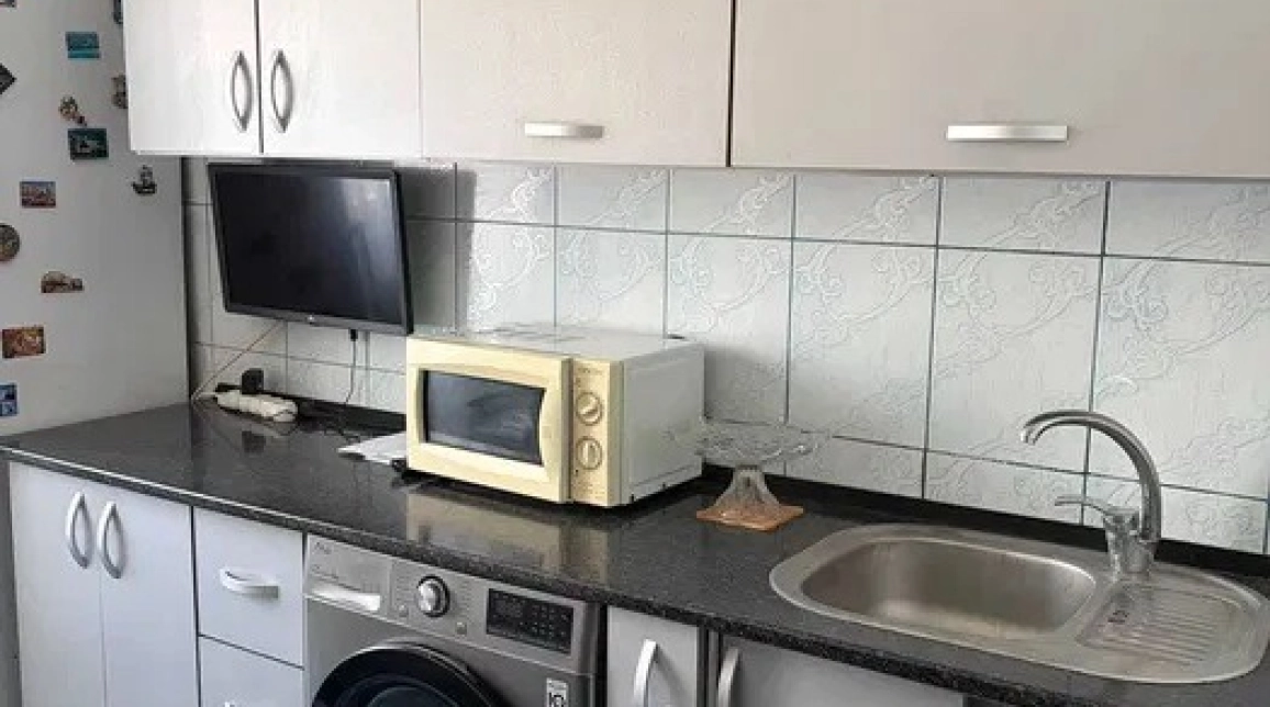 Oferta Podu Ros apartament 30 mp , o camera, decomandat, de vanzare,  Piata Nicolina imagine 4