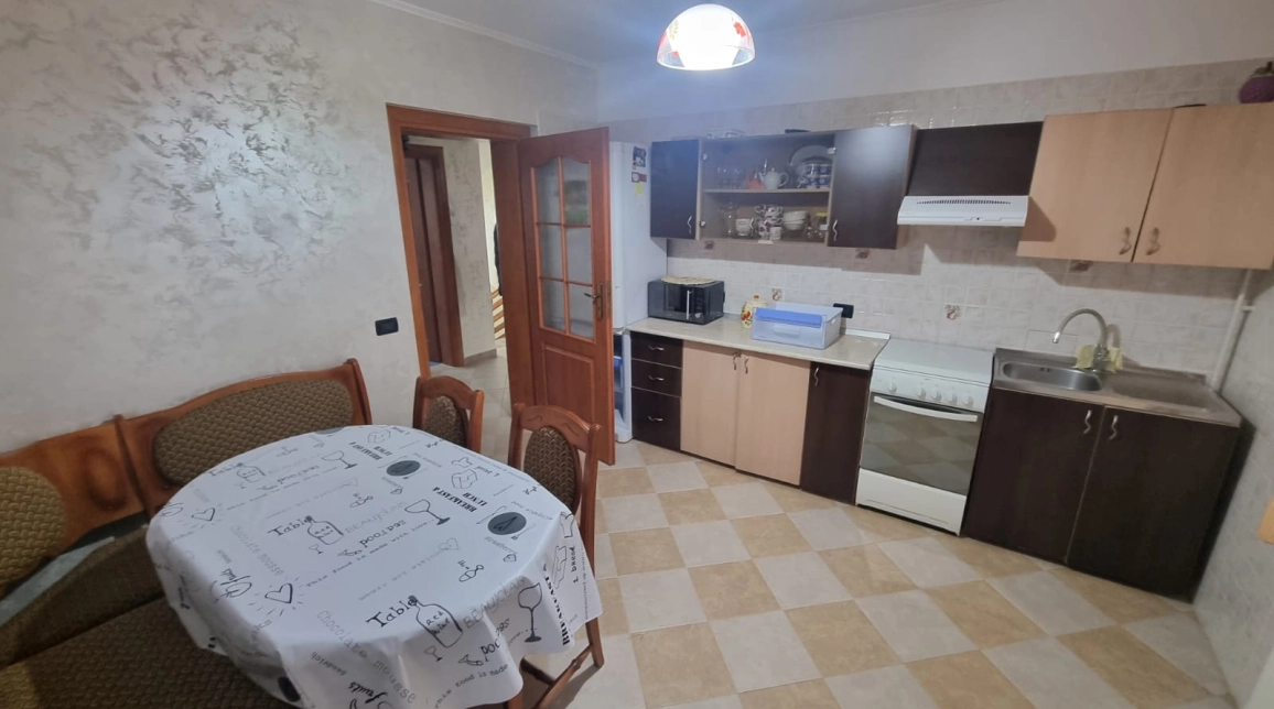Oferta 3 camere, 140 mp , de vanzare casa in zona Nicolina,  Cardiomed imagine 6